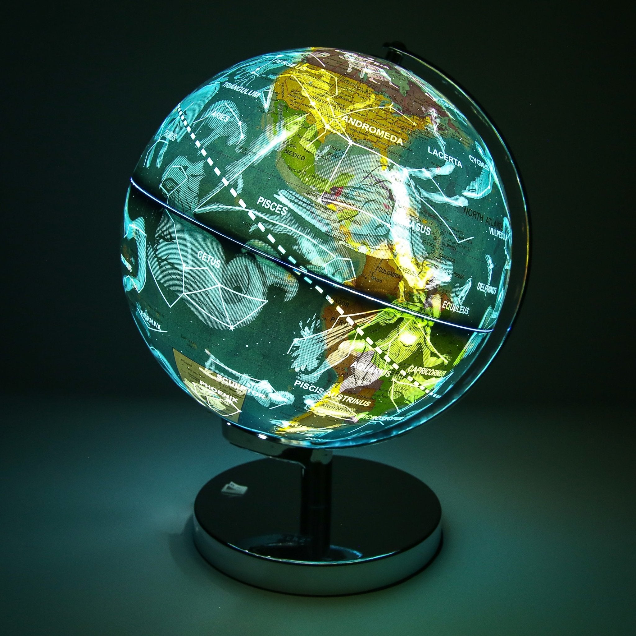 Exerz 23cm Illuminated World Globe - Cable Free LED - Political 